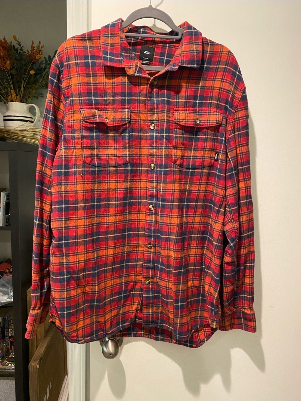 VANS Flannel Men's XL Classic Fit Plaid Flannel Button-Up Long Sleeve Shirt